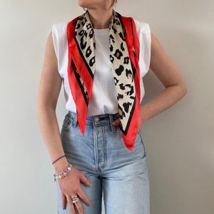 Foulard - Carré Satin Léo Rouge